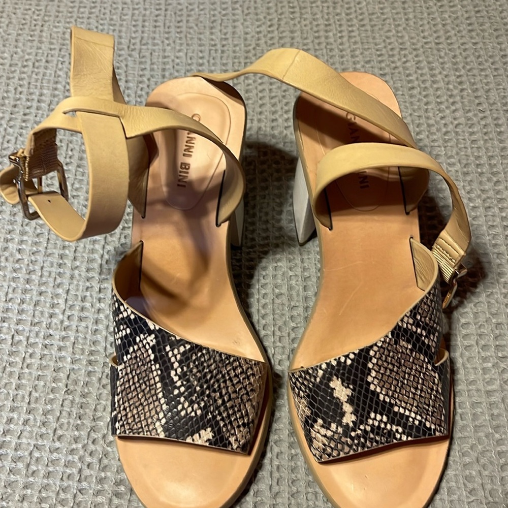 Gianni Bini shoes